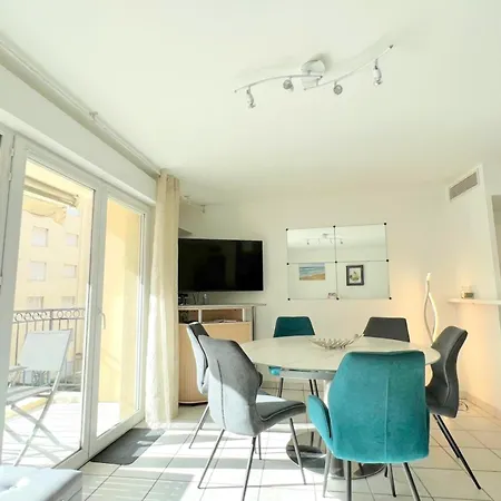 Apartment Palazzio 3, Quartier Vieux Port Avec Parking, By Welcome To *