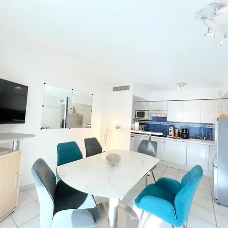 Apartment Palazzio 3, Quartier Vieux Port Avec Parking, By Welcome To *